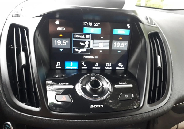 Ford Escape cena 77900 przebieg: 31654, rok produkcji 2019 z Słupsk małe 781